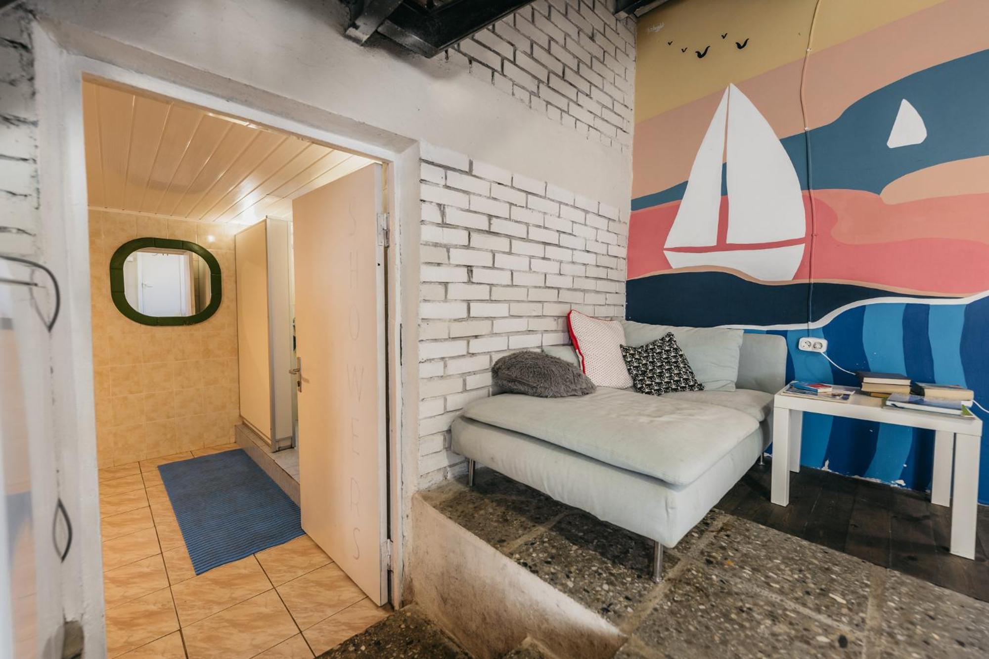 Guboja Hotell Nida Exteriör bild