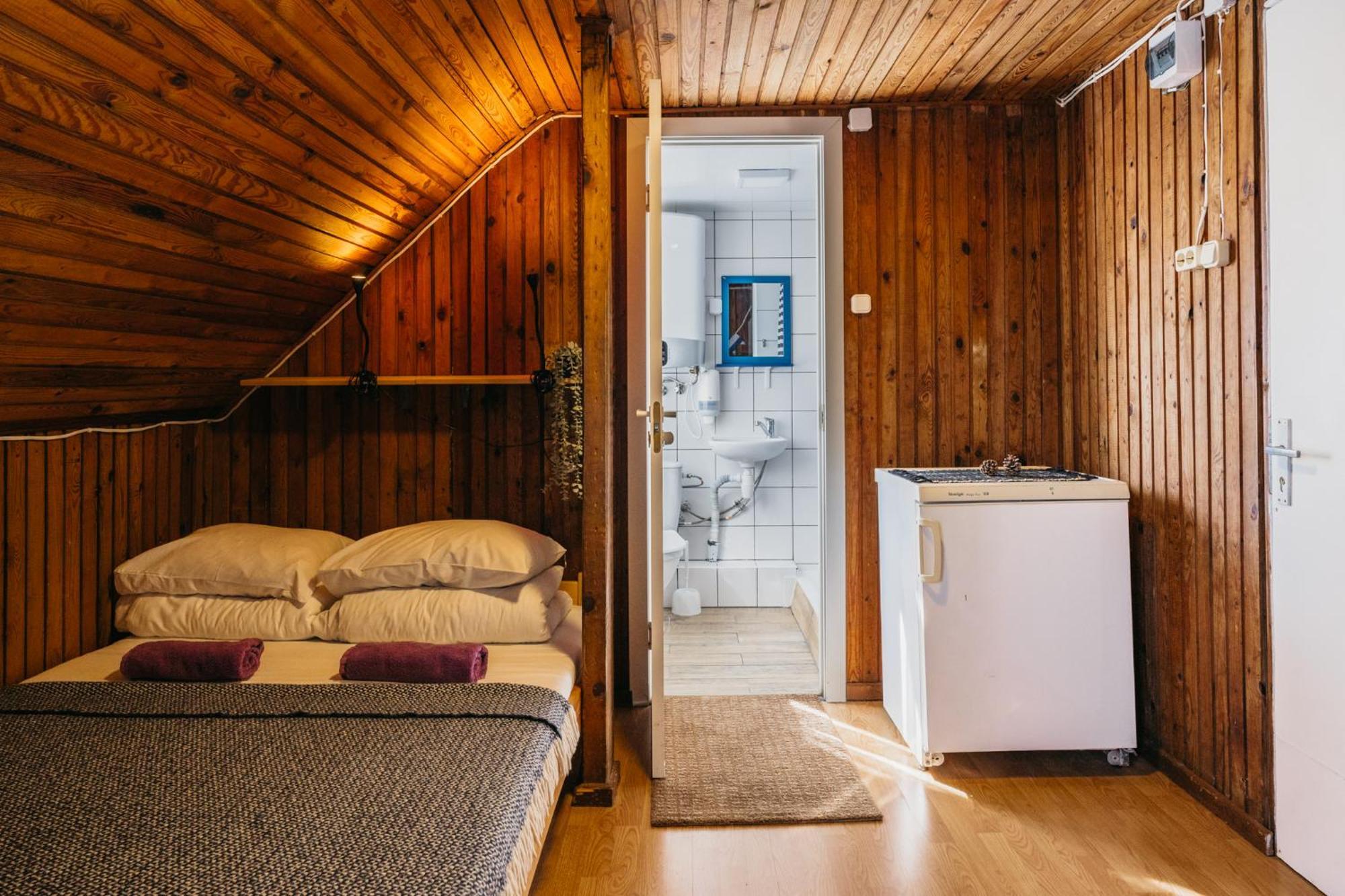 Guboja Hotell Nida Rum bild